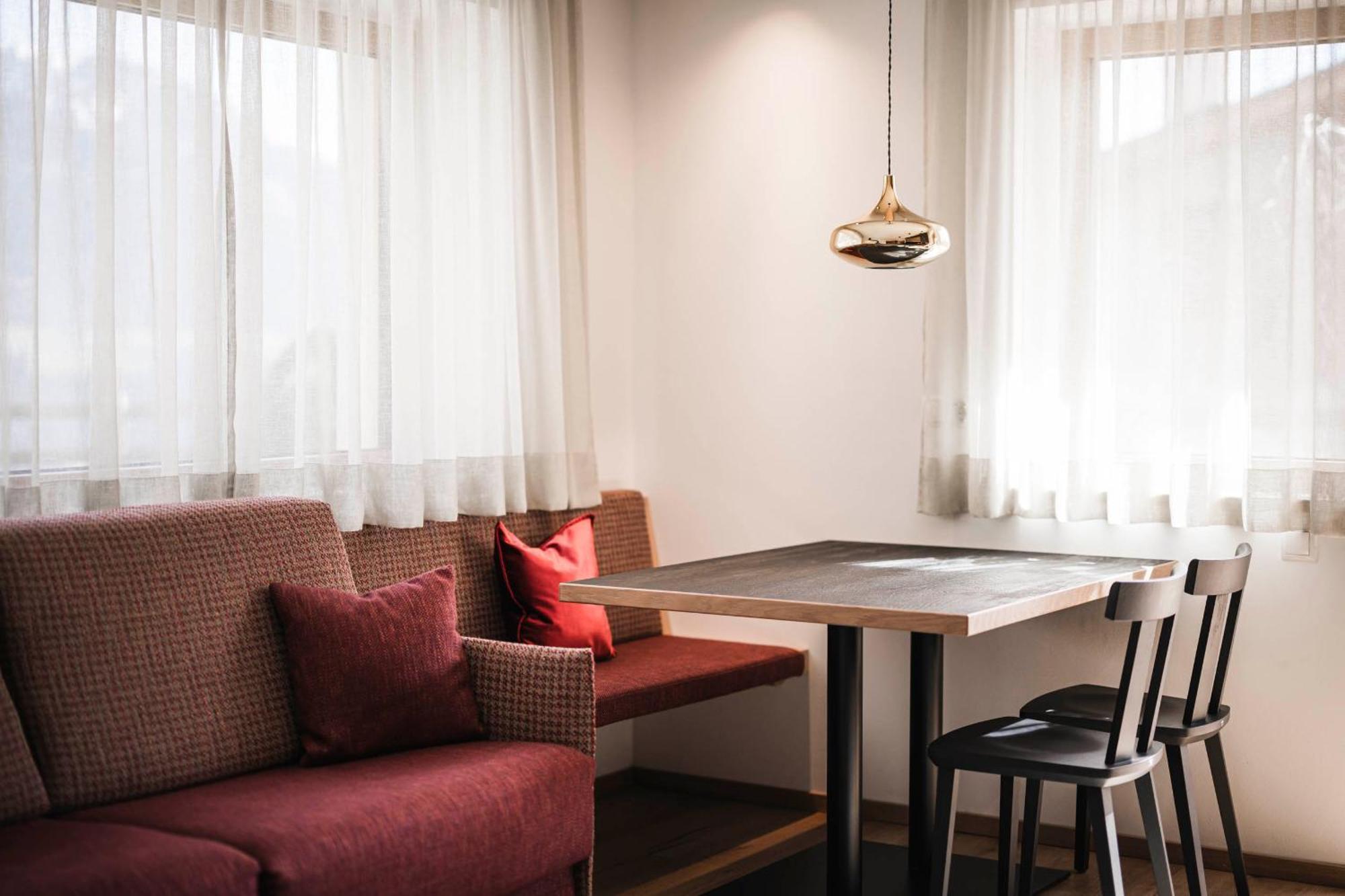 Pension Haus Tirol Лайон Екстер'єр фото