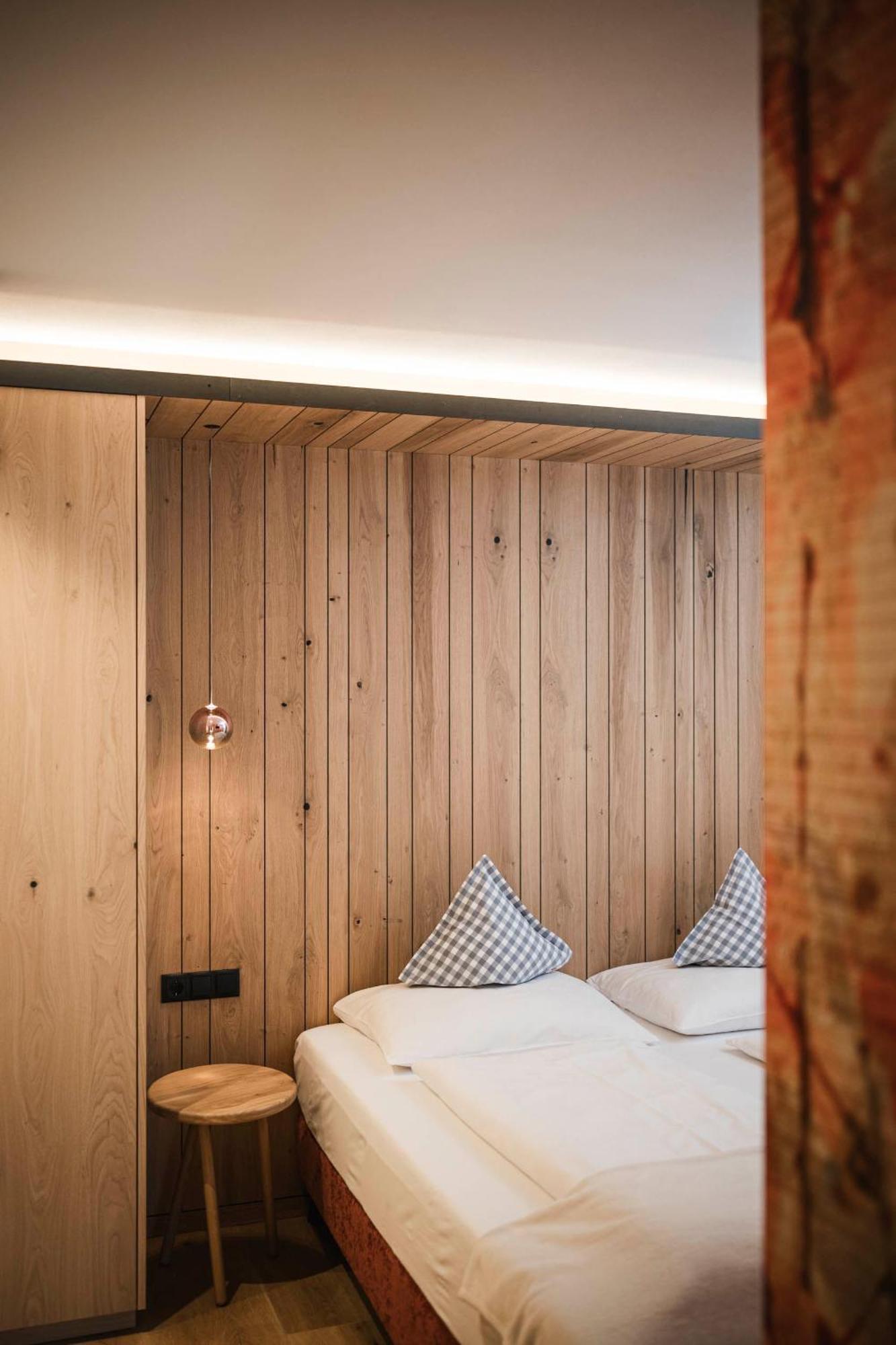 Pension Haus Tirol Лайон Екстер'єр фото
