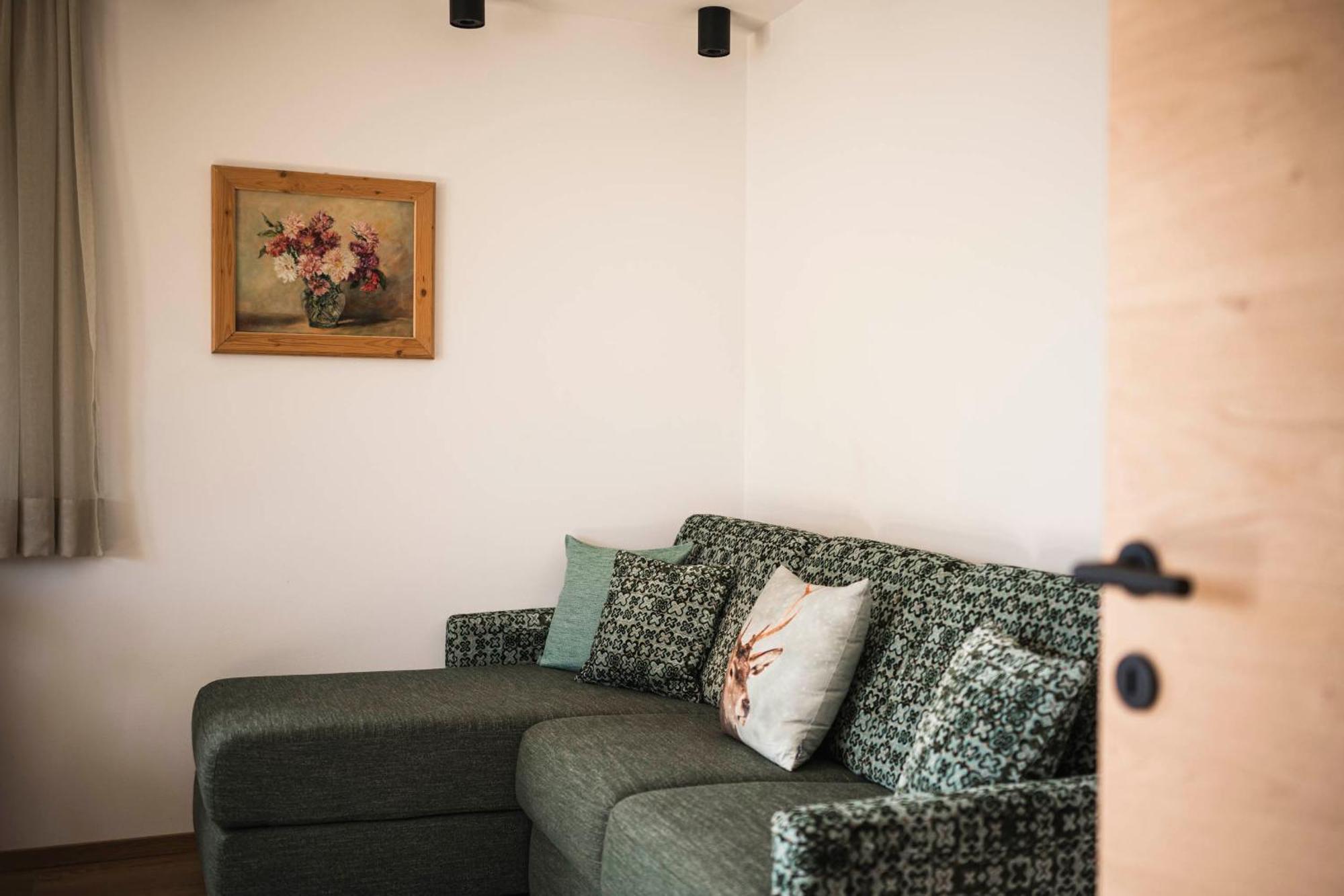 Pension Haus Tirol Лайон Екстер'єр фото