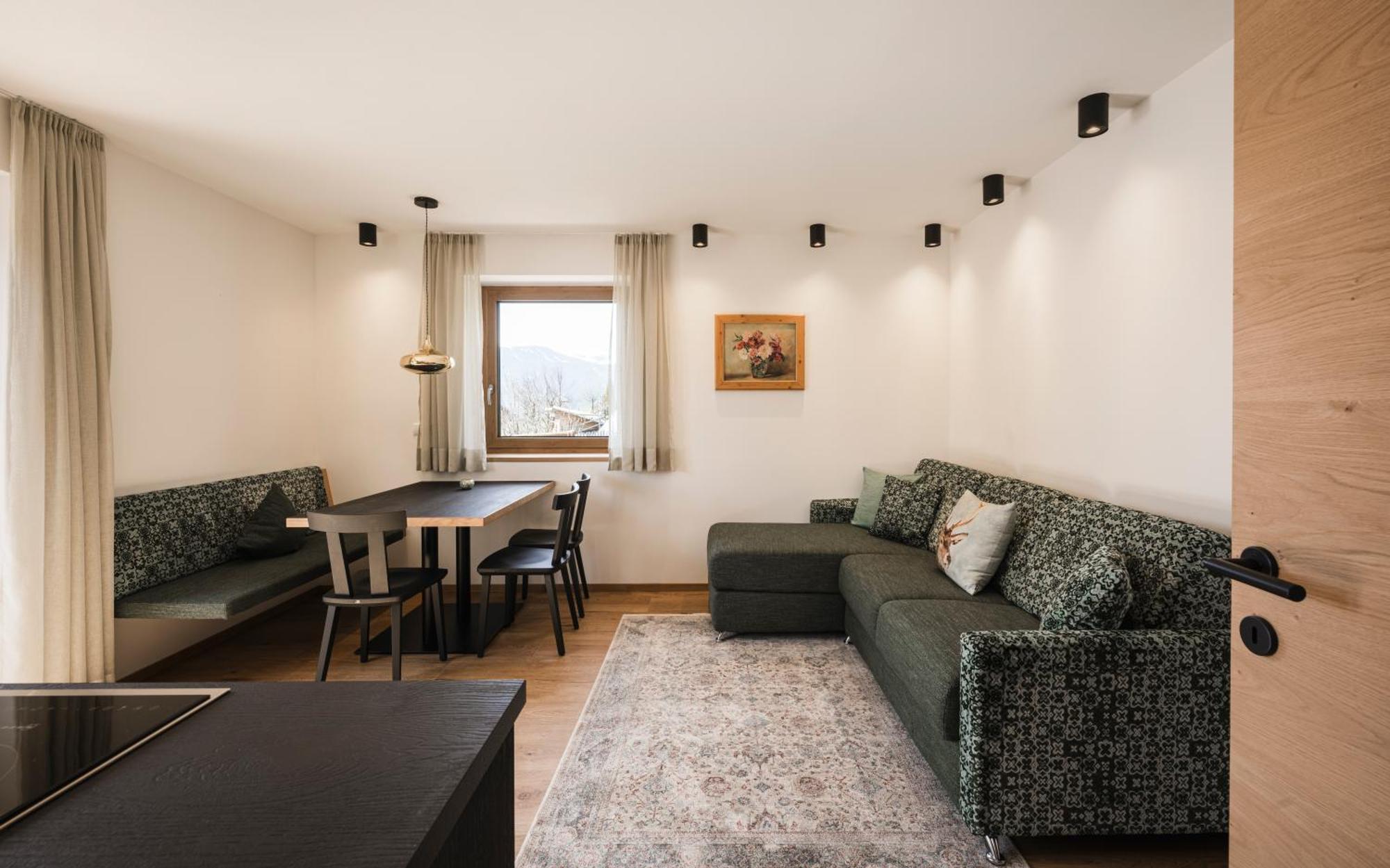 Pension Haus Tirol Лайон Екстер'єр фото