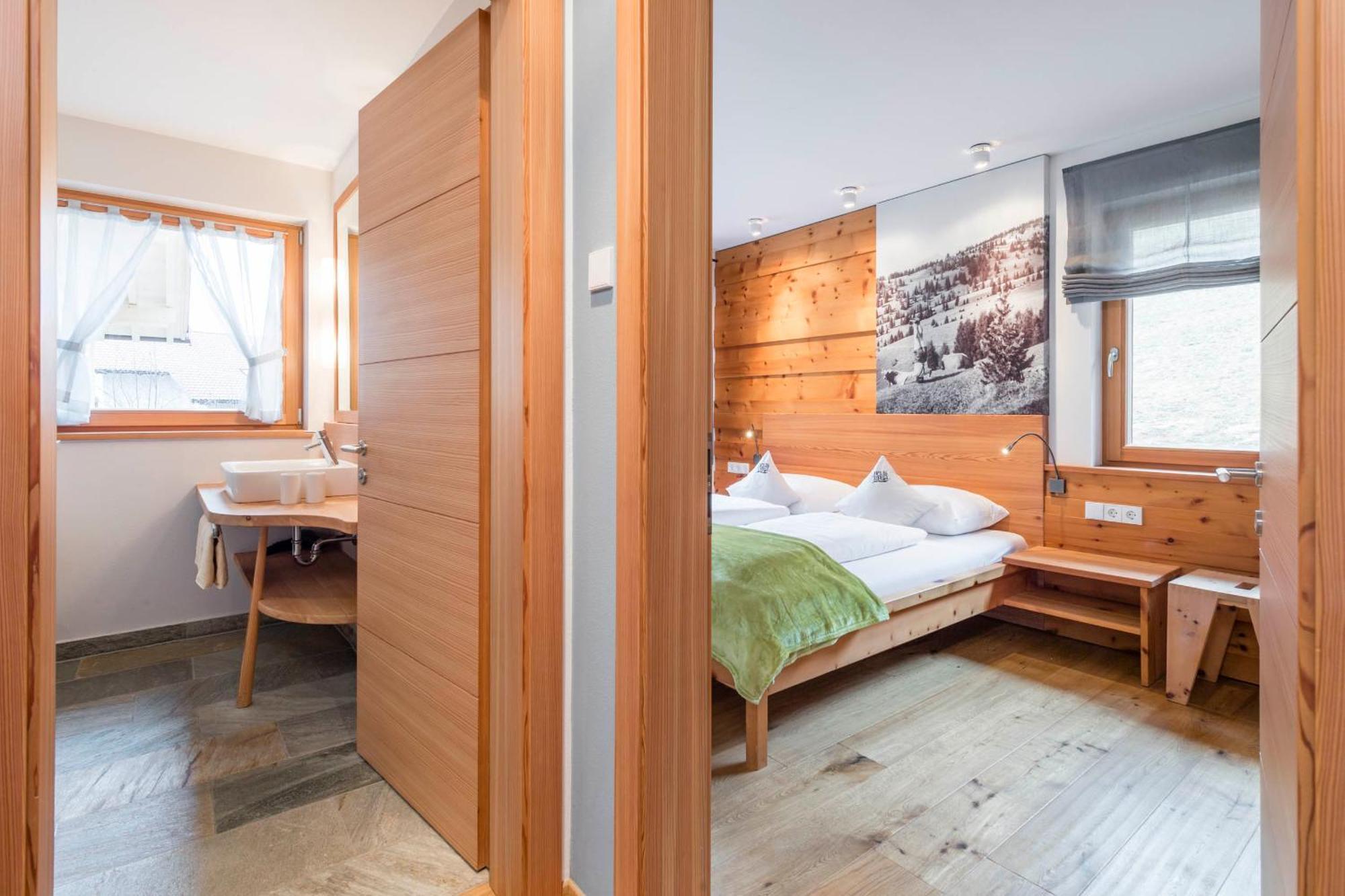 Pension Haus Tirol Лайон Екстер'єр фото
